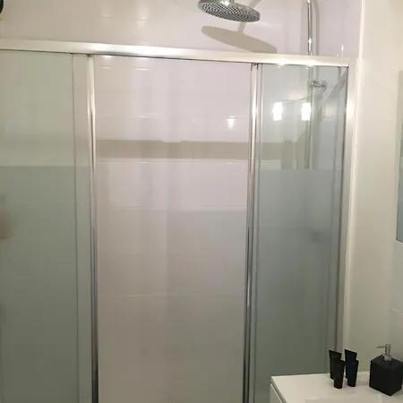 Grand Design Avec Parking Appartamento Neuilly-sur-Seine